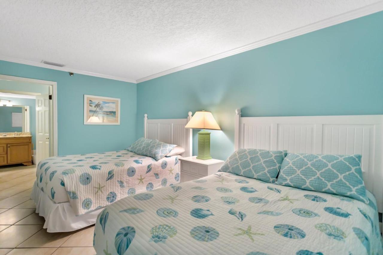 106 Beach Place Condos St. Pete Beach Buitenkant foto